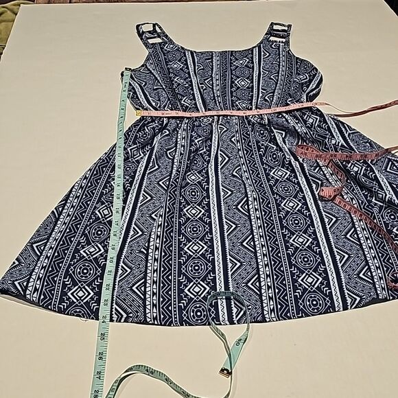 Strappy sundress size medium by Miss Daisy - Picture 7 of 10